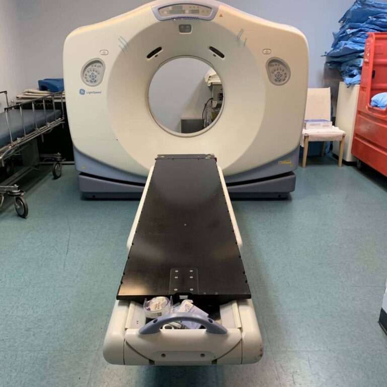 front view ct scanner ge lightspeed 16