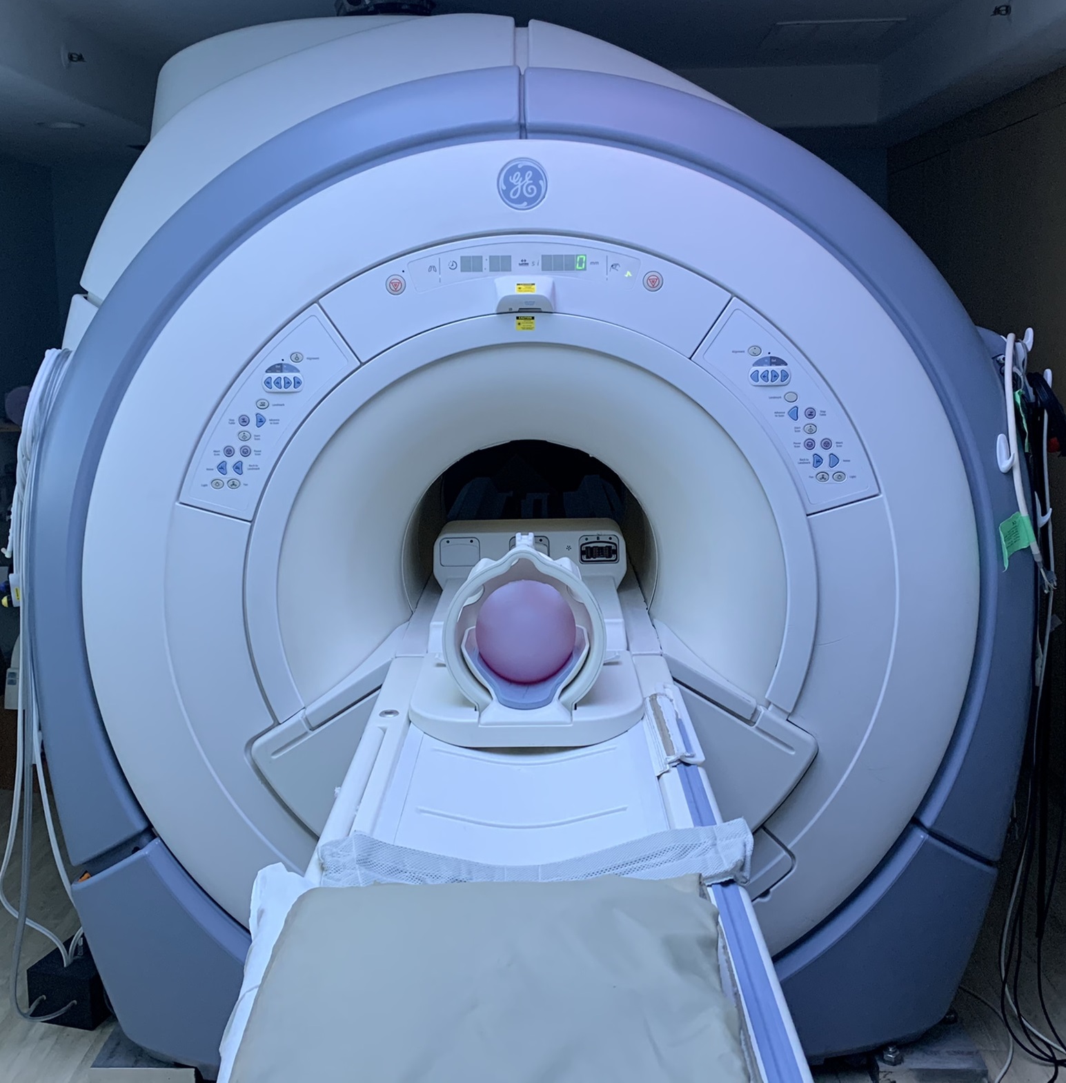 23x GE signs hd23 mri