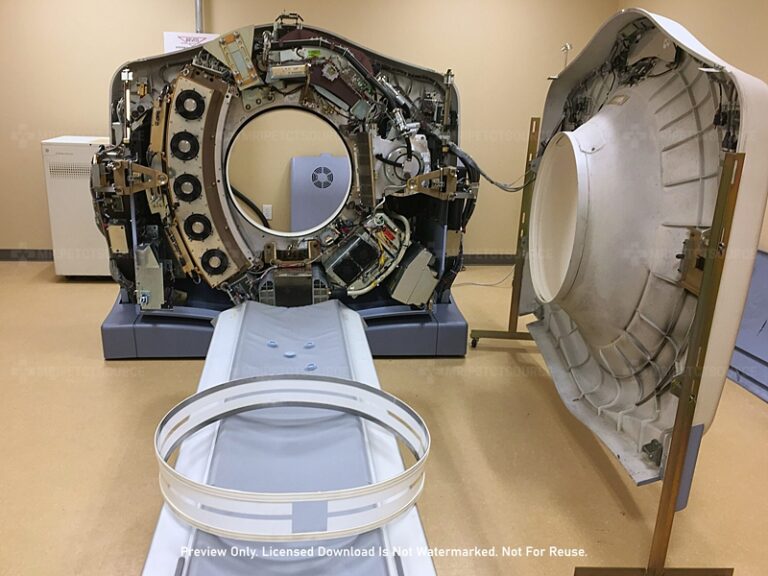 ct scan machine, ct scan, computed tomography, how does a ct scan work, ct scan process